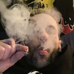 Meet your Posher, Leonard